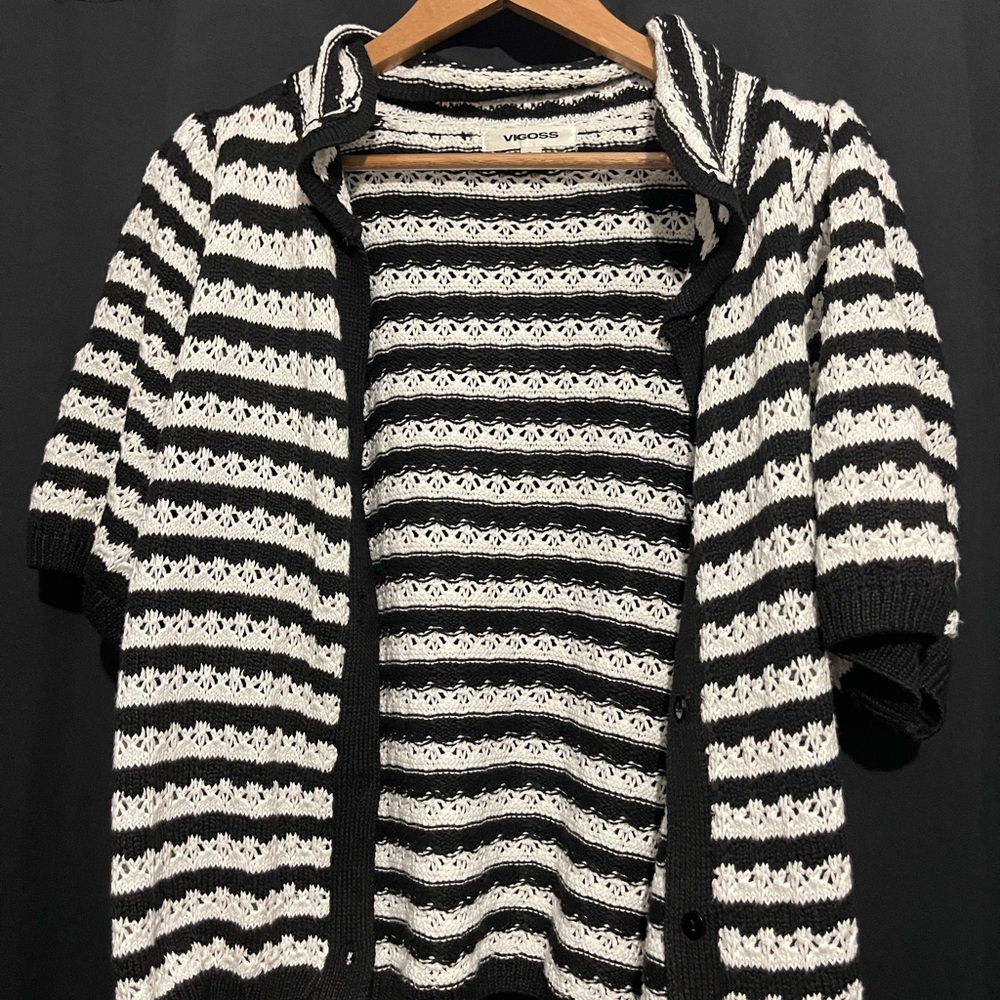 Vigoss Monochrome Striped Women's Cardigan